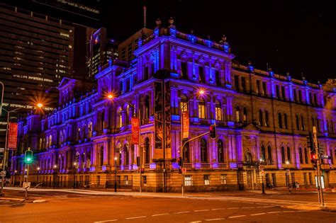 brisbane casino open hours.